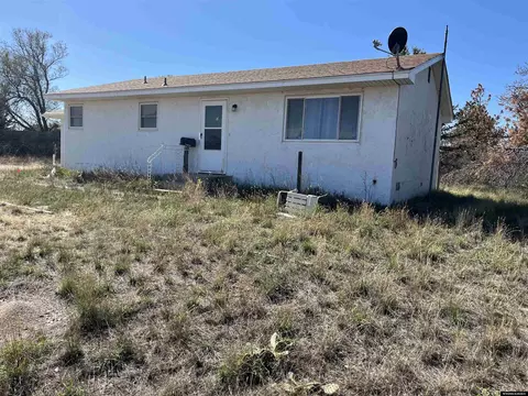 14 Loretta Dr, Wheatland, WY 82201