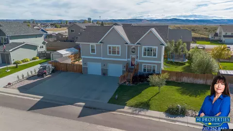 375 Williams Way, Glenrock, WY 82637