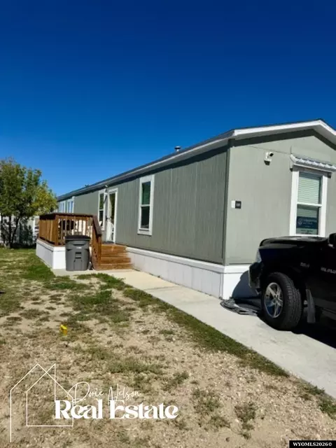 4901 E Lathrop Apt 118 Rd, Evansville, WY 82636
