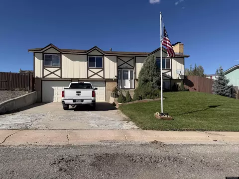 1032 Mineral Dr, Hanna, WY 82327