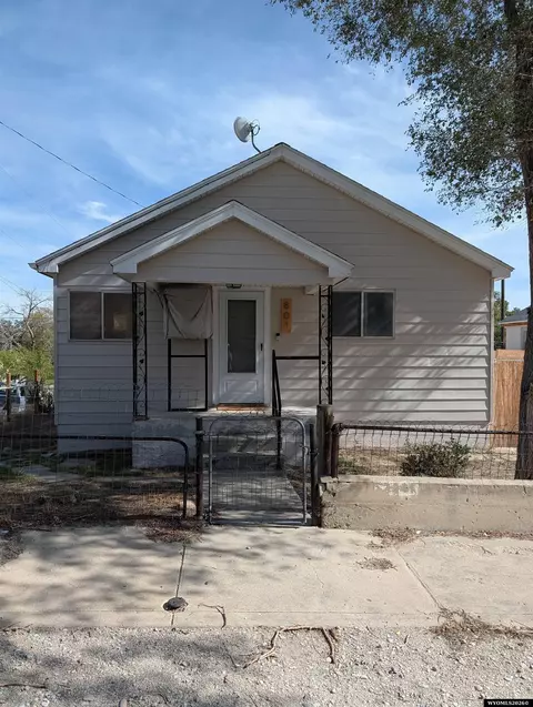 801 Mckeehan Ave, Rock Springs, WY 82901