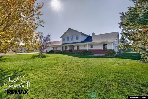 550 Spears Ave, Evansville, WY 82636
