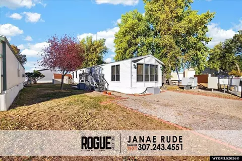 2760 Robertson Apt 72 Rd, Casper, WY 82604