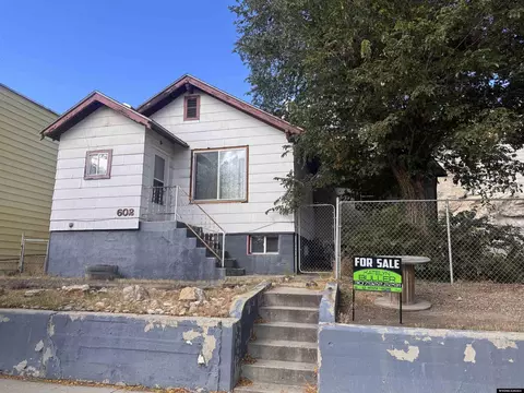 602 Dewar Dr, Rock Springs, WY 82901