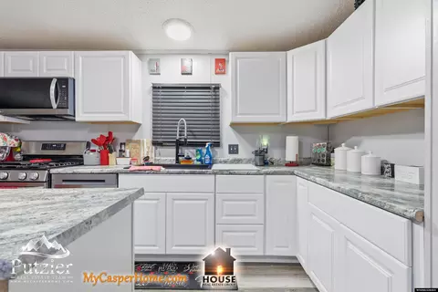 9 Cacti Pl, Casper, WY 82604 photo 5