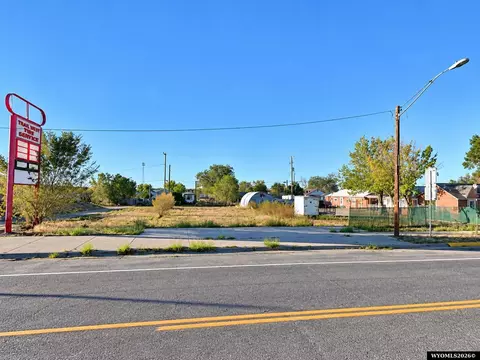 113 W 2nd, Shoshoni, WY 82649