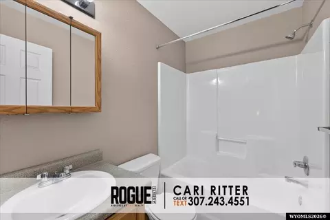 Bath - 3493 Applegate Dr, Casper, WY 82604 photo 2 of 3
