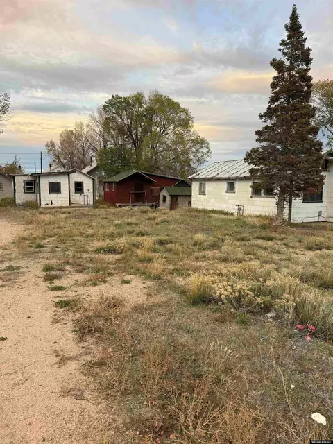 W Bridge St, Saratoga, WY 82331
