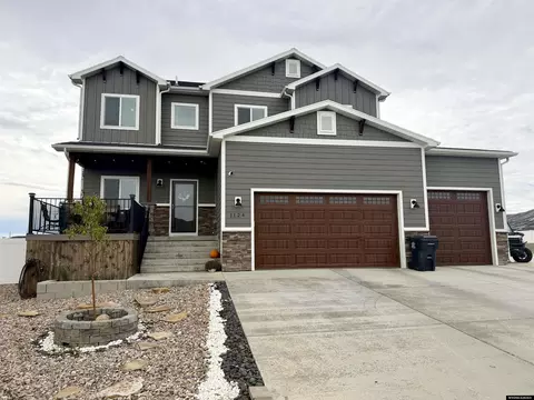 1124 Dawning Dr, Rock Springs, WY 82901