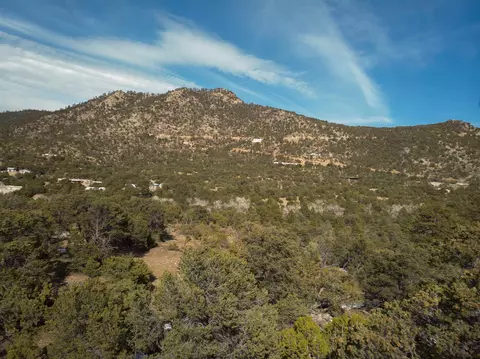 28 Sena Ln NW #LOT 4, Santa Fe, NM 87505