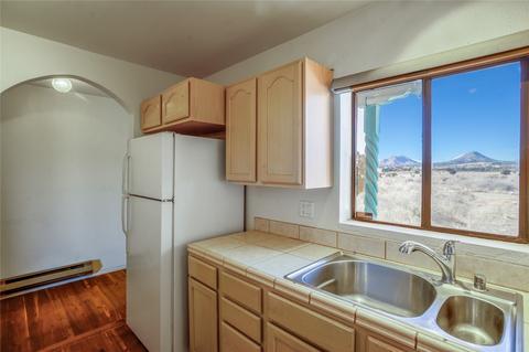 19 Apache Rd, Santa Fe, NM 87508 photo 9