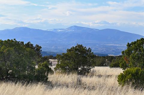 21 Via La Luna, Santa Fe, NM 87506