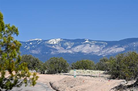 13 S Via Aria, Santa Fe, NM 87506