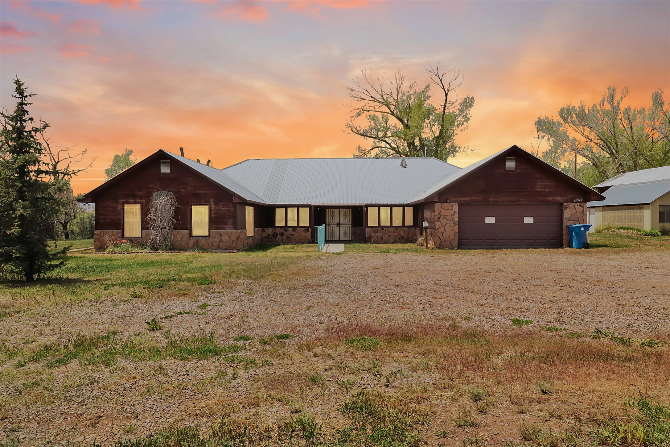2523 Danielle Dr  
