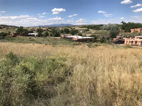 17 The Hl, Lamy, NM 87540