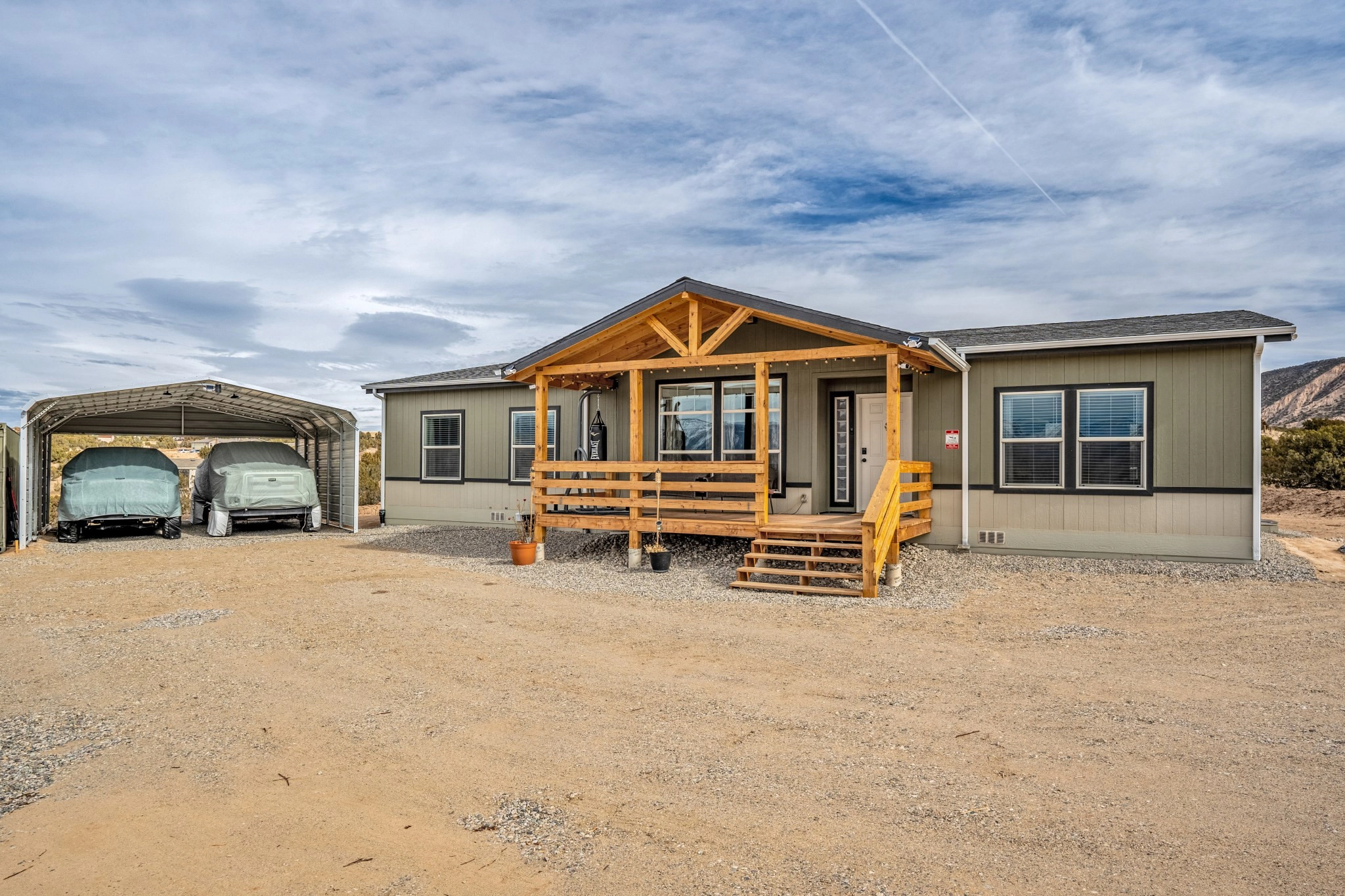 11 Roadrunner Ln  