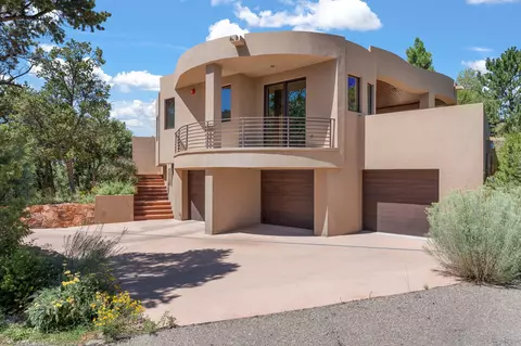 1411 Tesuque Creek Rd, Santa Fe, NM 87501