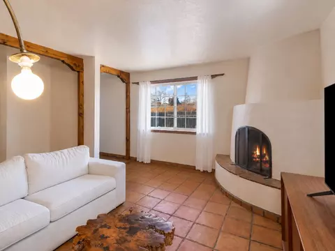 414 A And B Camino Don Miguel, Santa Fe, NM 87505