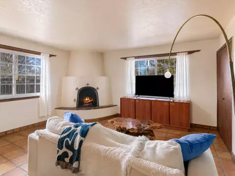 414 A And B Camino Don Miguel, Santa Fe, NM 87505