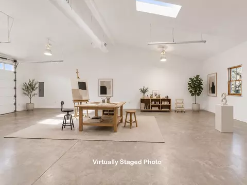 4 Red Hills Ln, Santa Fe, NM 87505