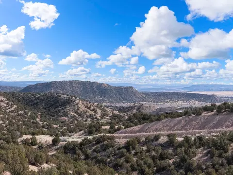 5 Del Charro #B, Lamy, NM 87540