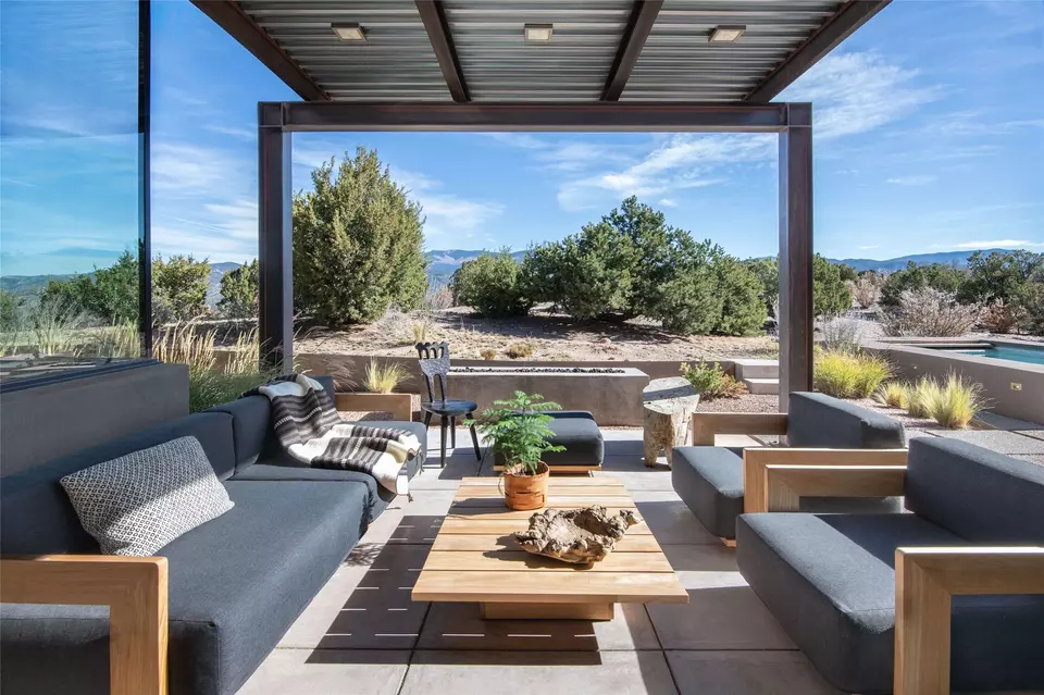 Exterior - 2916 Aspen Vw, Santa Fe, NM 87506 photo 3 of 5