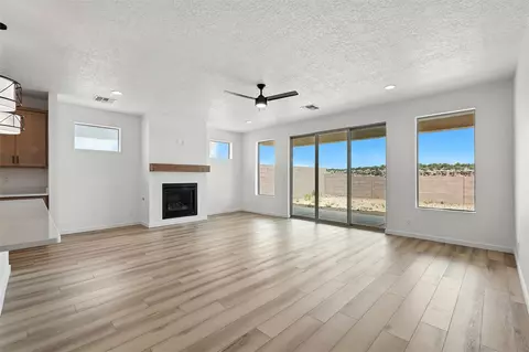 83 Cadena Blvd, White Rock, NM 87547 photo 13