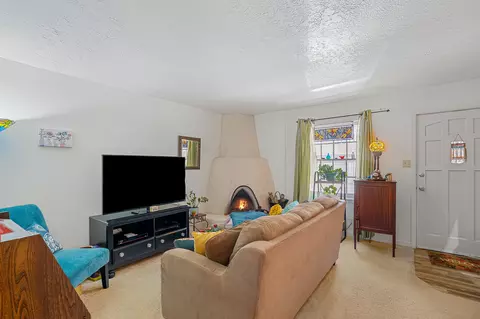 1347 Pacheco #3, Santa Fe, NM 87505