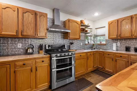 2 Short Rd, Santa Fe, NM 87506
