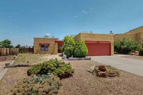 7507 Kachina Loop, Santa Fe, NM 87507