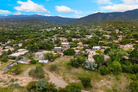 900 Don Miguel Pl, Santa Fe, NM 87505