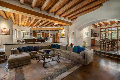4 Astor Cir, Santa Fe, NM 87506