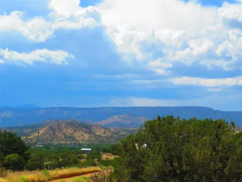 lot4 Private Drive 1613b, Medanales, NM 87548