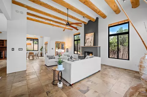 1052 Camino Real, Santa Fe, NM 87501