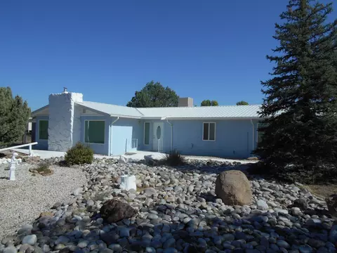 38 County Rd 119, Espanola, NM 87532
