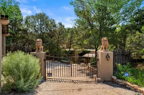 2601 Hyde Park Rd, Santa Fe, NM 87501