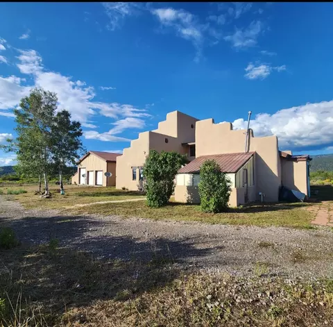 317 County Road 328, Tierra Amarilla, NM 87575