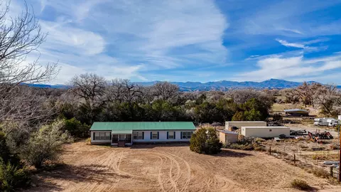 34 Loma Encantada, Santa Fe, NM 87506