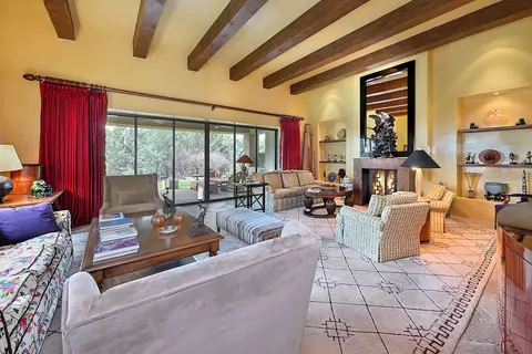 10 Canyon Vista Ct, Santa Fe, NM 87506