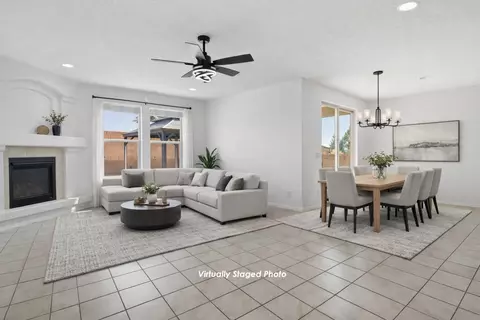 4762 Viento Del Norte, Santa Fe, NM 87507