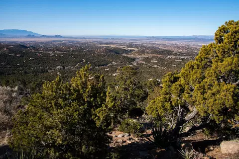 109 Coyote Mtn, Santa Fe, NM 87505
