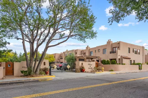 103 Catron #48, Santa Fe, NM 87501