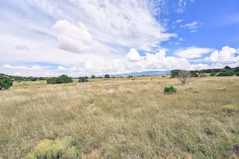 4 Toribelle Trl, Santa Fe, NM 87506