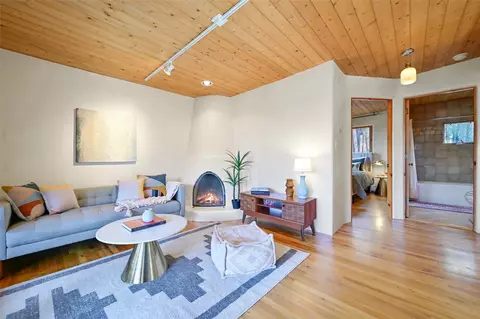 465 Camino Don Miguel, Santa Fe, NM 87506