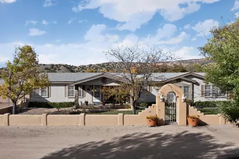 870 State Road 76, Chimayo, NM 87522