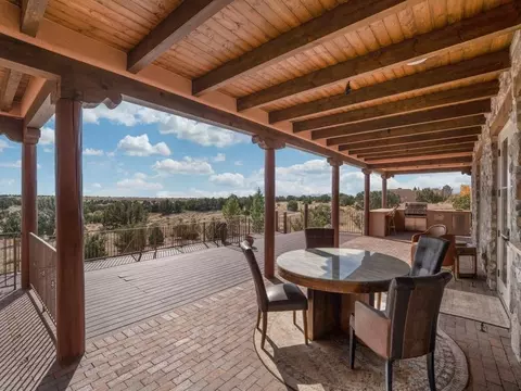 Exterior - 33 E Saddleback Mesa, Santa Fe, NM 87508 photo 6 of 19
