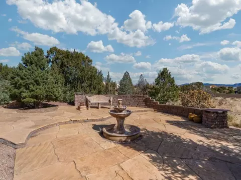 Exterior - 33 E Saddleback Mesa, Santa Fe, NM 87508 photo 15 of 19