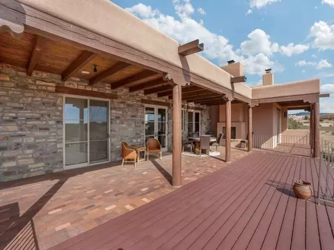 Exterior - 33 E Saddleback Mesa, Santa Fe, NM 87508 photo 9 of 19