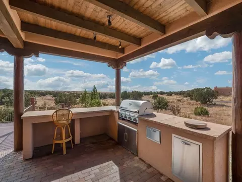 Exterior - 33 E Saddleback Mesa, Santa Fe, NM 87508 photo 7 of 19