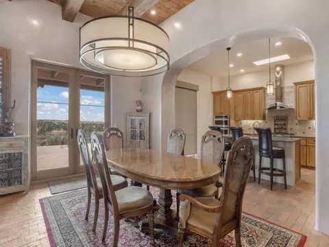 Dining - 33 E Saddleback Mesa, Santa Fe, NM 87508 photo 1 of 2